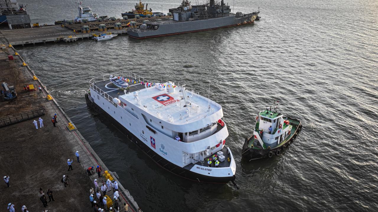 ZARPE BUQUE HOSPITAL COTECMAR