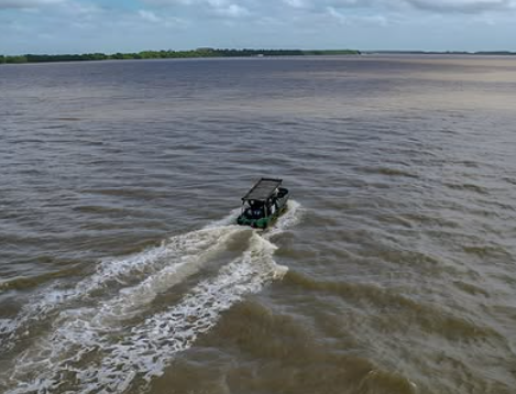 Botes de Operación Fluvial de Bajo Calado a la Fuerza de Defensa de Guyana